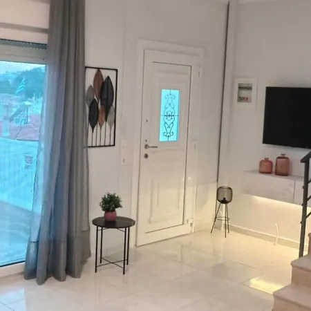 Theo Luxury * Néa Péramos