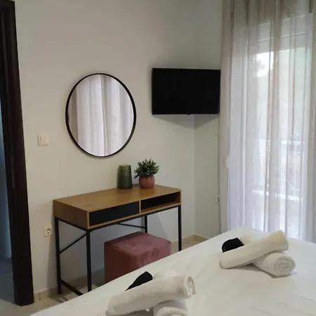 Apartment Theo Luxury Nea Peramos (Macedonia)