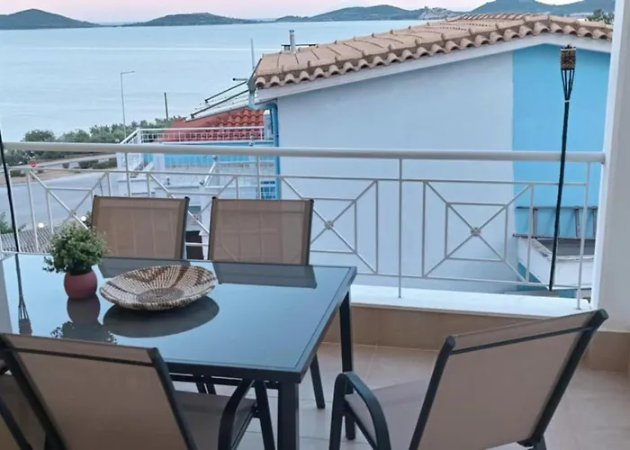 Theo Luxury Appartement Néa Péramos