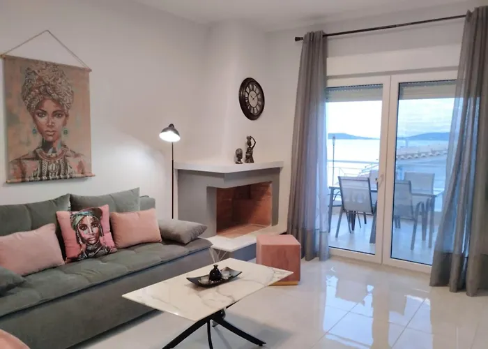 Appartement Theo Luxury Néa Péramos